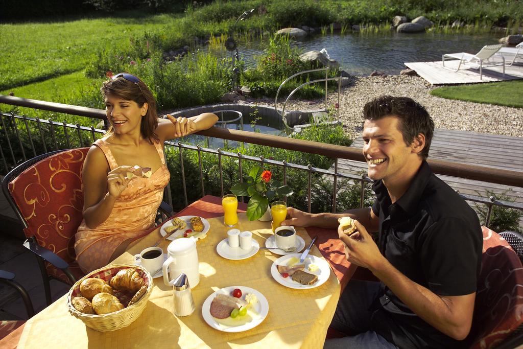 Hotel Hubertus Brixen im Thale Extérieur photo